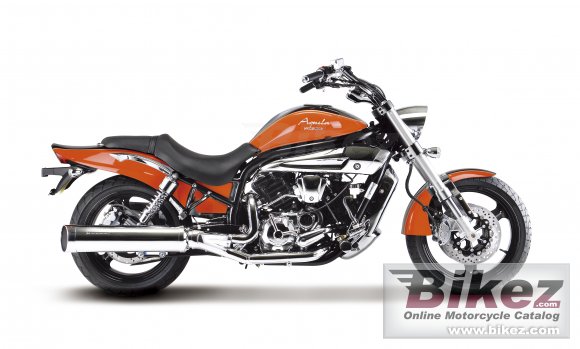 2009 Hyosung GV 650 Aguila photo